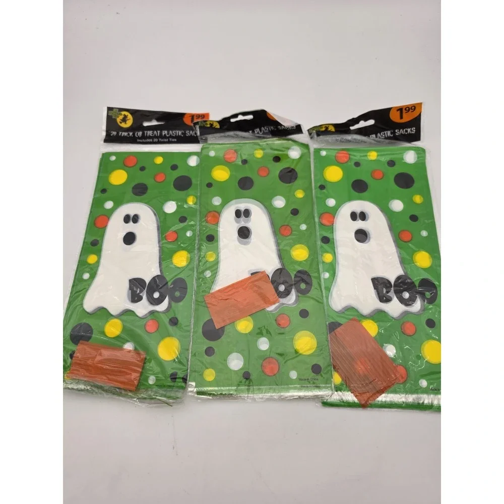 Vintage Nos lot Of 3  20 Larger BOO Halloween Treat Bags In Package  Twist Ties